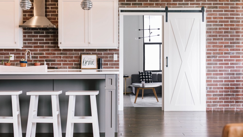 Cincinnati brick wall barn door